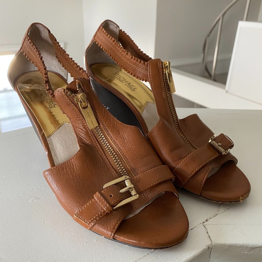 Michael Kors Gold & Brown Wedge Sandal Sz 8M EUC